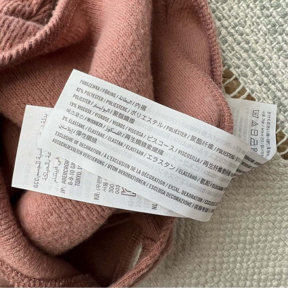 Abercrombie & Fitch Soft A&F Mauve Long Balloon S… - image 6